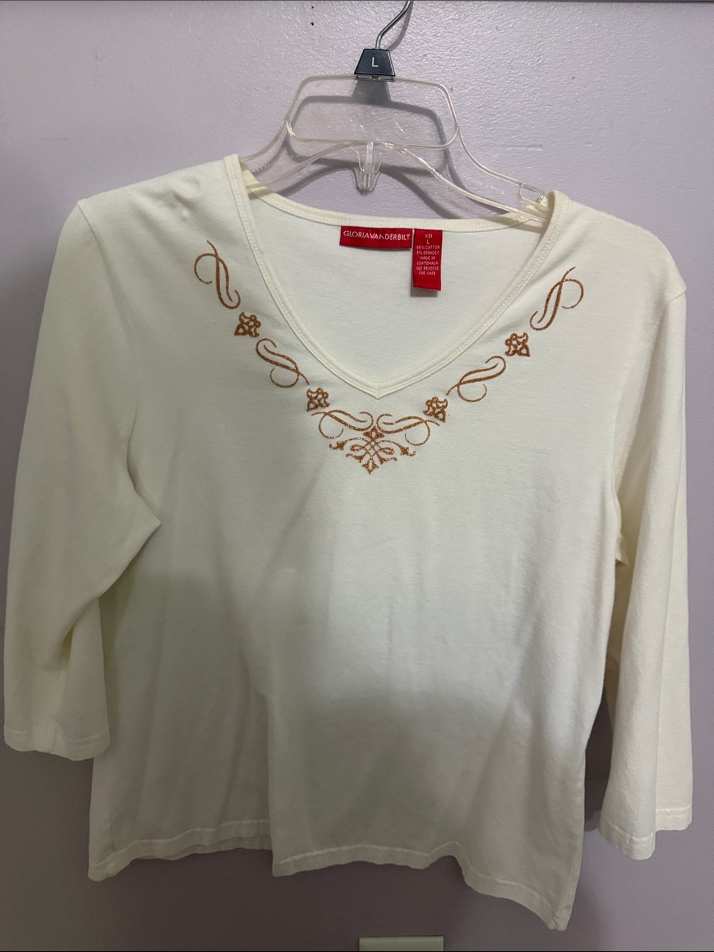 Gloria Vanderbilt Cream V-Neck Top with Gold Embroidery